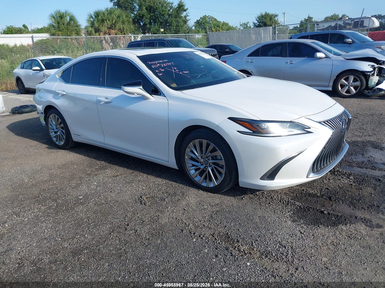 58AFA1C11MU****** · 2021 LEXUS ES 300H ULTRA LUXURY
