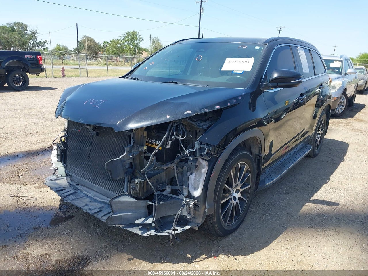 2017 TOYOTA HIGHLANDER SE · 2/11
