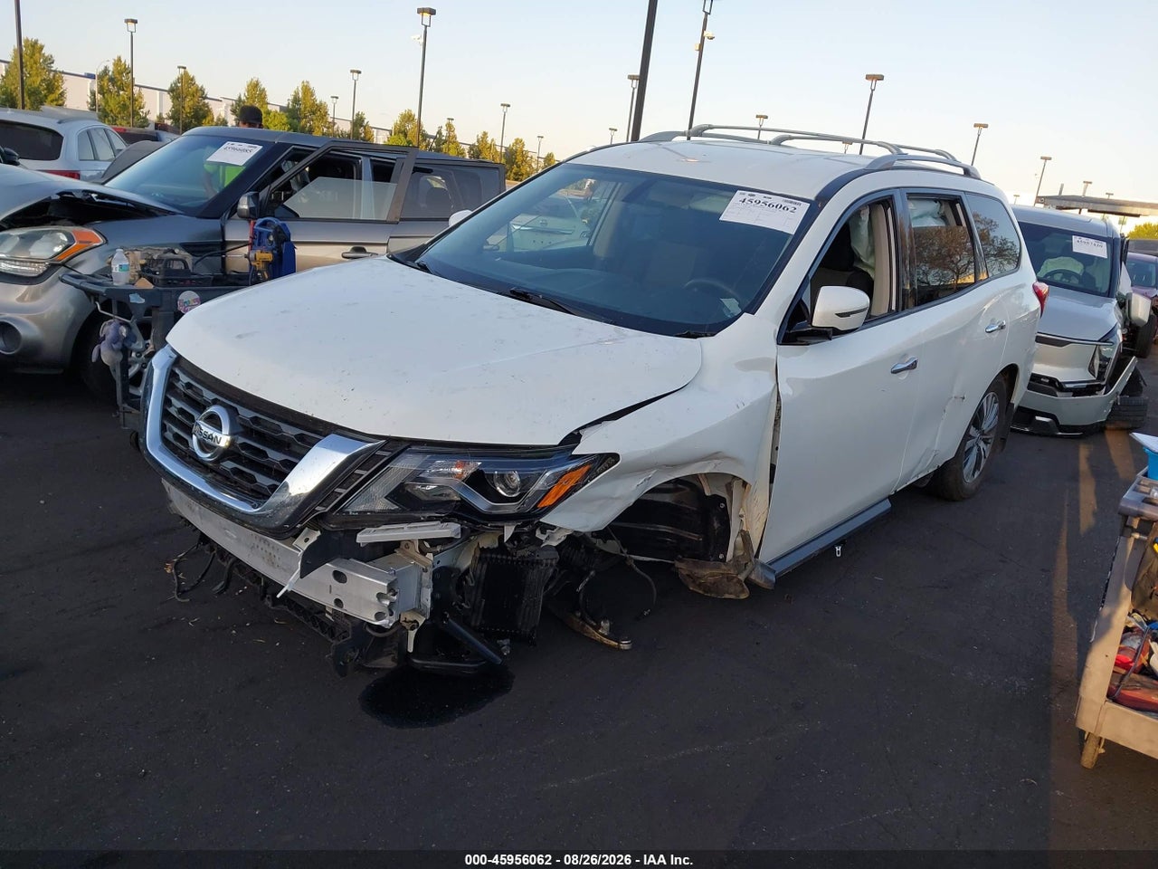 2019 NISSAN PATHFINDER S · 2/11