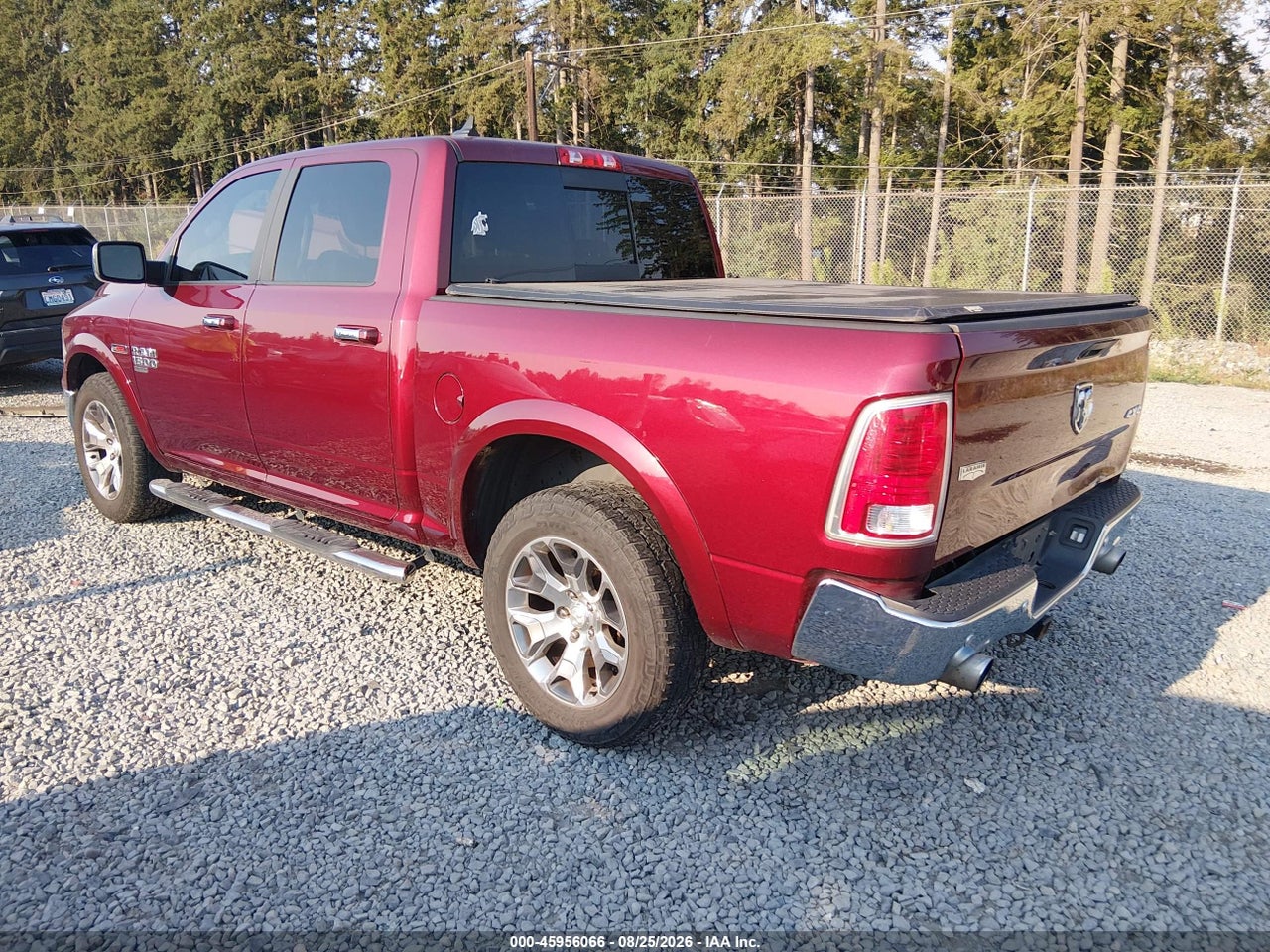 2019 RAM 1500 CLASSIC LARAMIE  4X4 5'7 BOX · 3/11