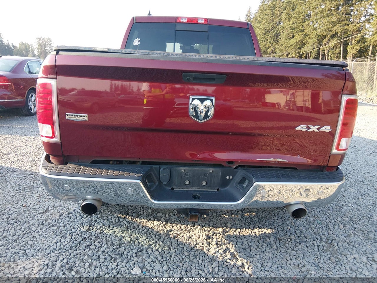 2019 RAM 1500 CLASSIC LARAMIE  4X4 5'7 BOX · 6/11