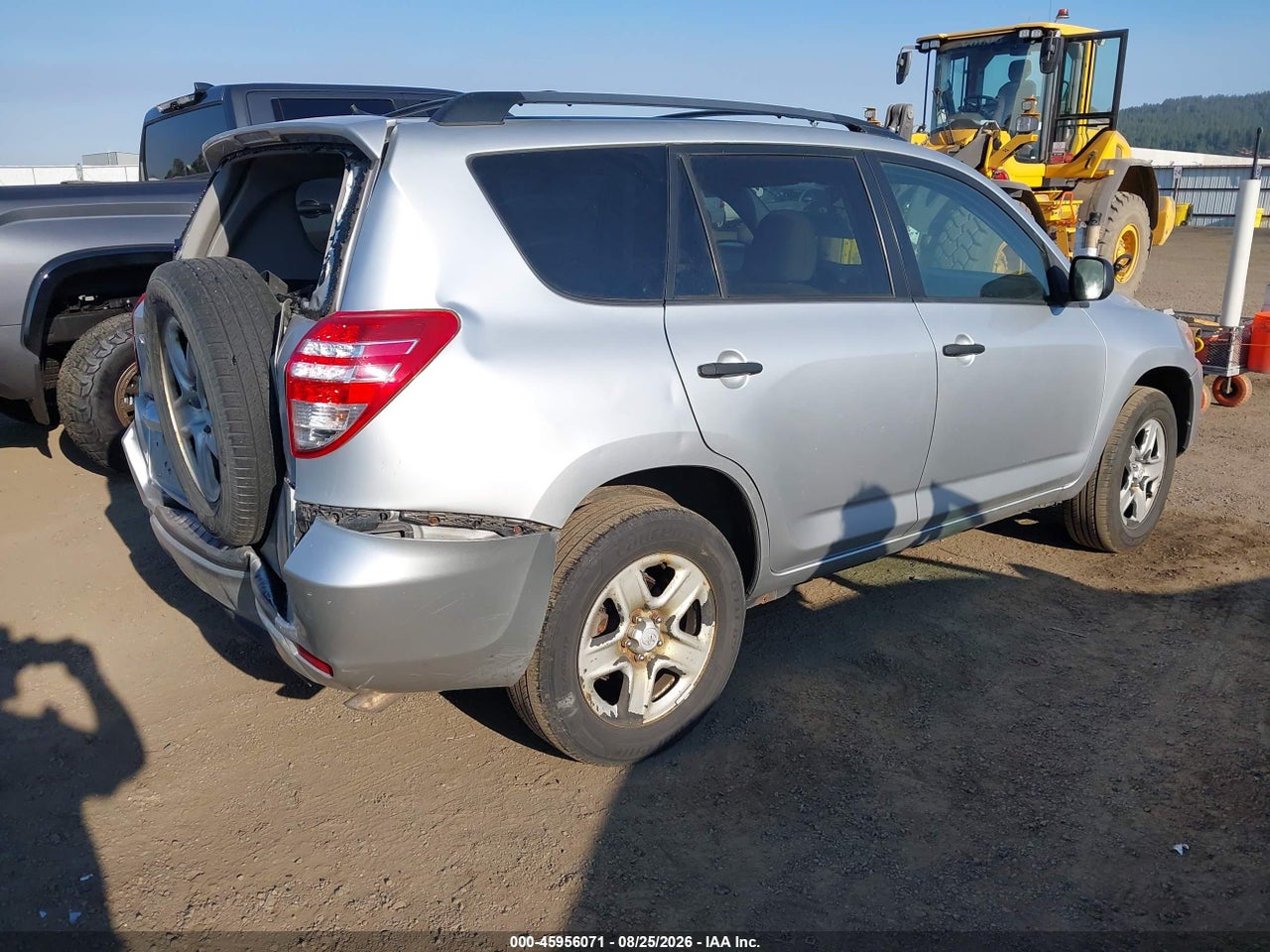 2011 TOYOTA RAV4   · 4/11