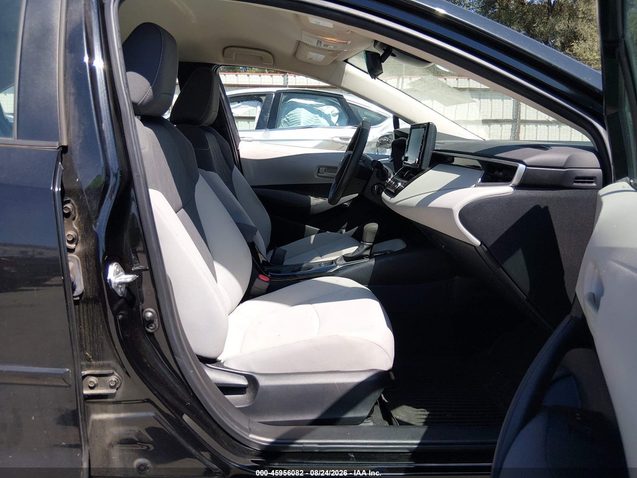 2022 TOYOTA COROLLA LE · 5/11