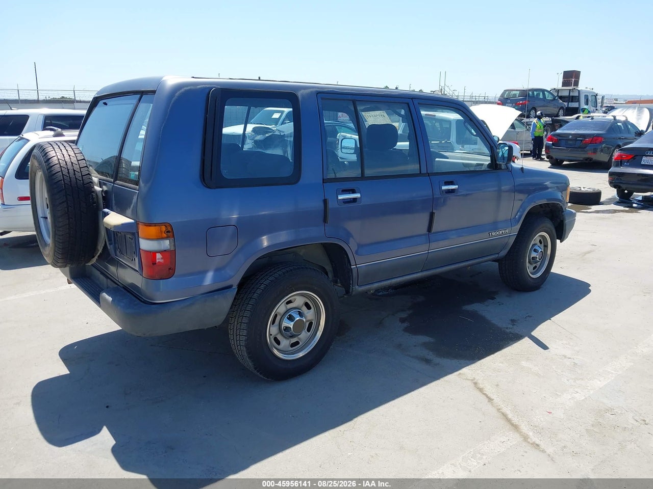 1994 ISUZU TROOPER S · 4/11