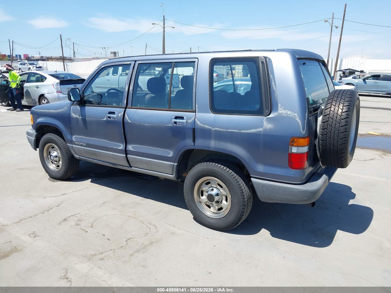 1994 ISUZU TROOPER S · 3/11