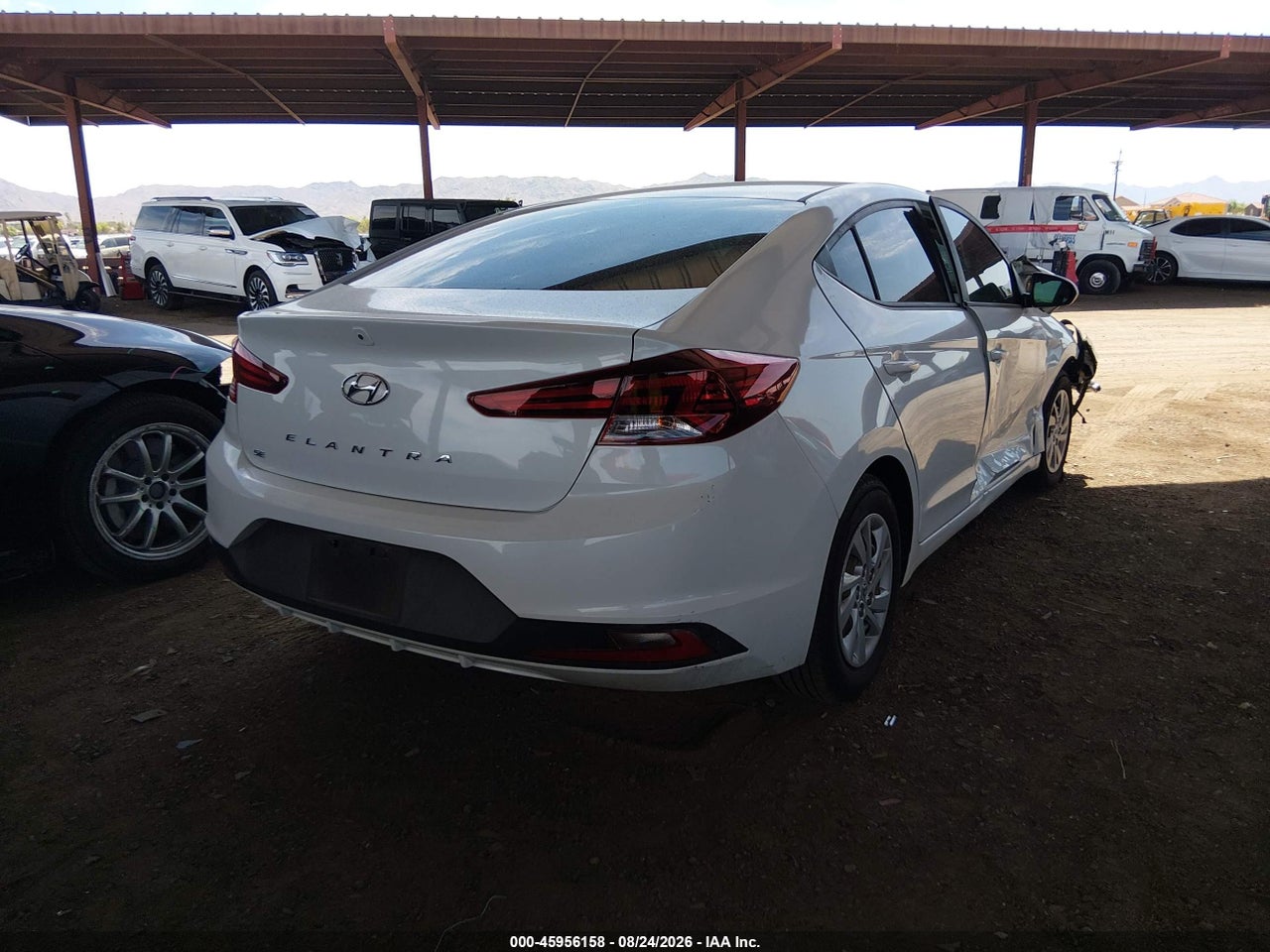 2020 HYUNDAI ELANTRA SE · 4/11