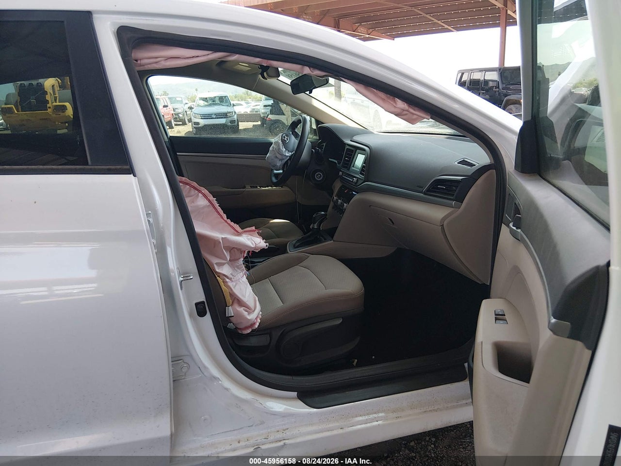 2020 HYUNDAI ELANTRA SE · 5/11