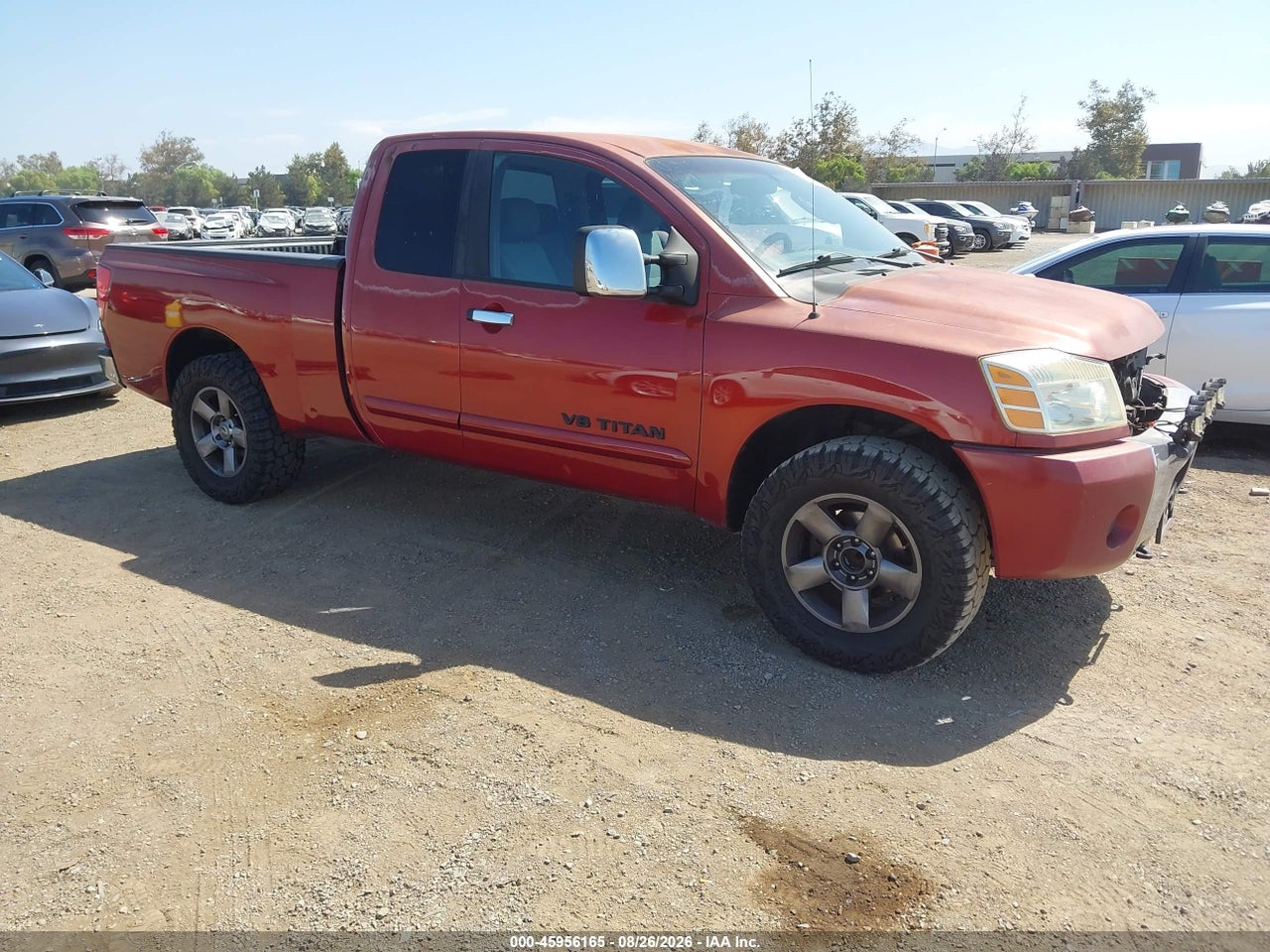 2005 NISSAN TITAN SE