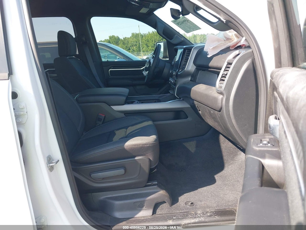 2025 RAM 1500 BIG HORN  4X2 5'7 BOX · 5/11