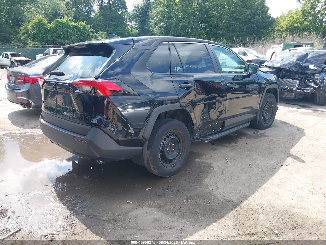 2023 TOYOTA RAV4 LE · 4/11