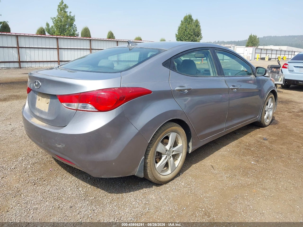 2013 HYUNDAI ELANTRA GLS · 4/10