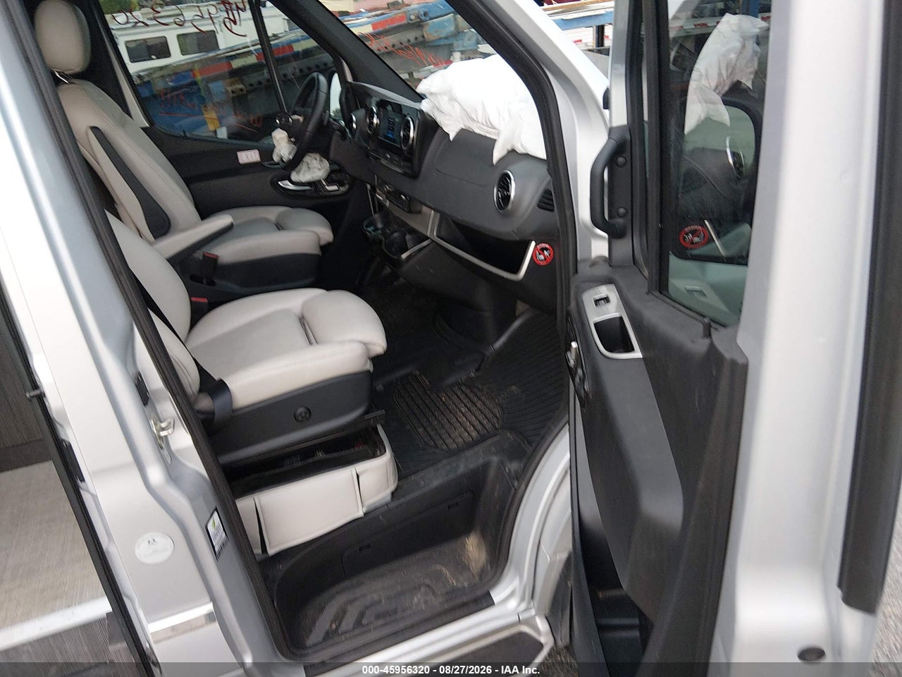 2020 MERCEDES-BENZ SPRINTER 2500 STANDARD ROOF V6 · 5/11