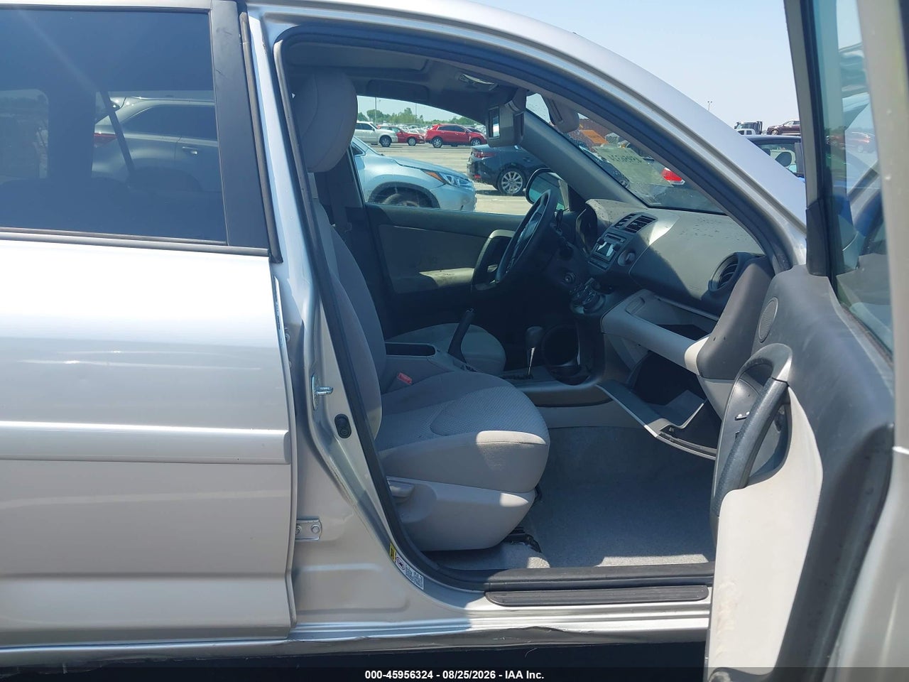 2012 TOYOTA RAV4   · 5/11
