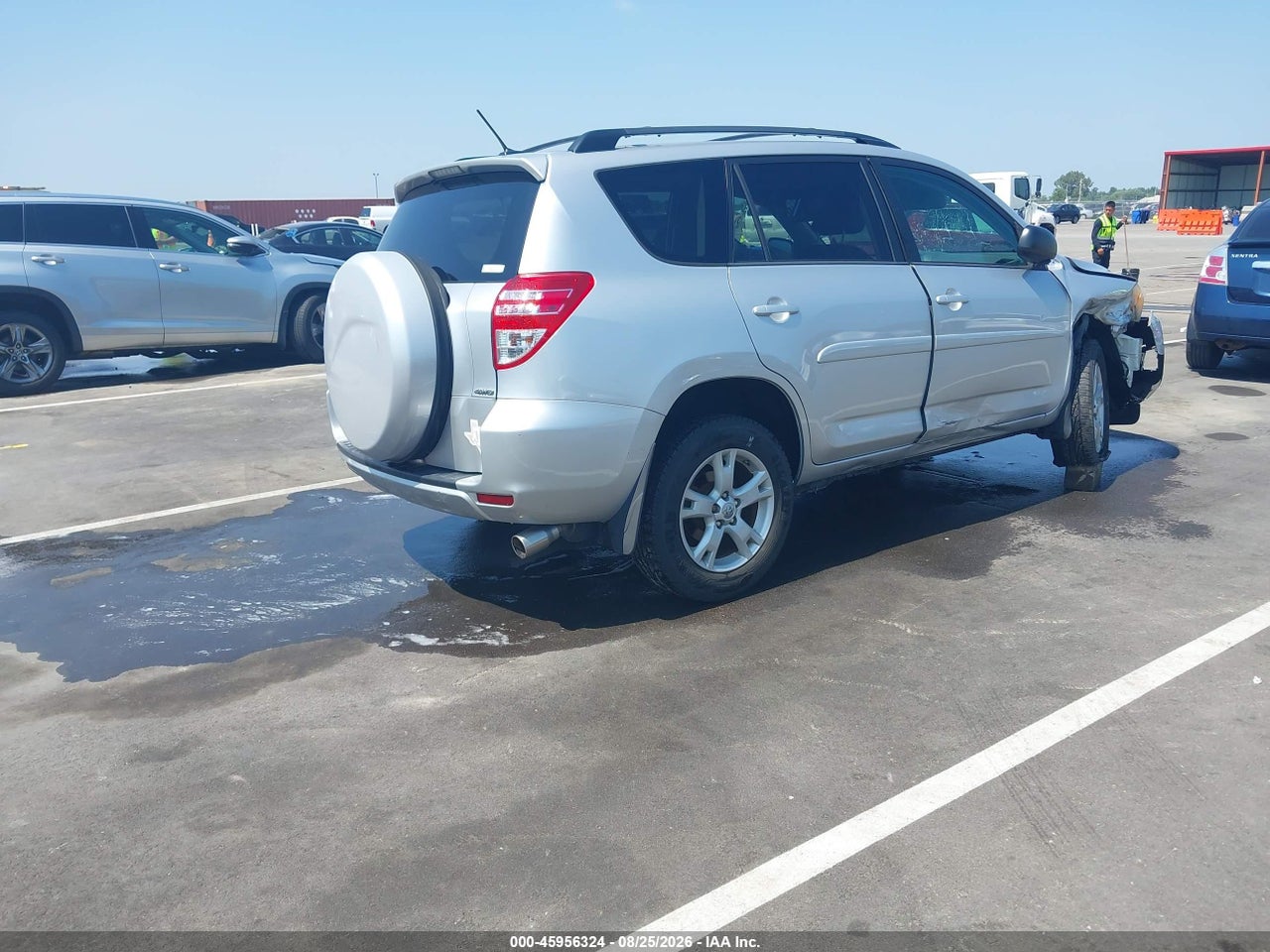2012 TOYOTA RAV4   · 4/11