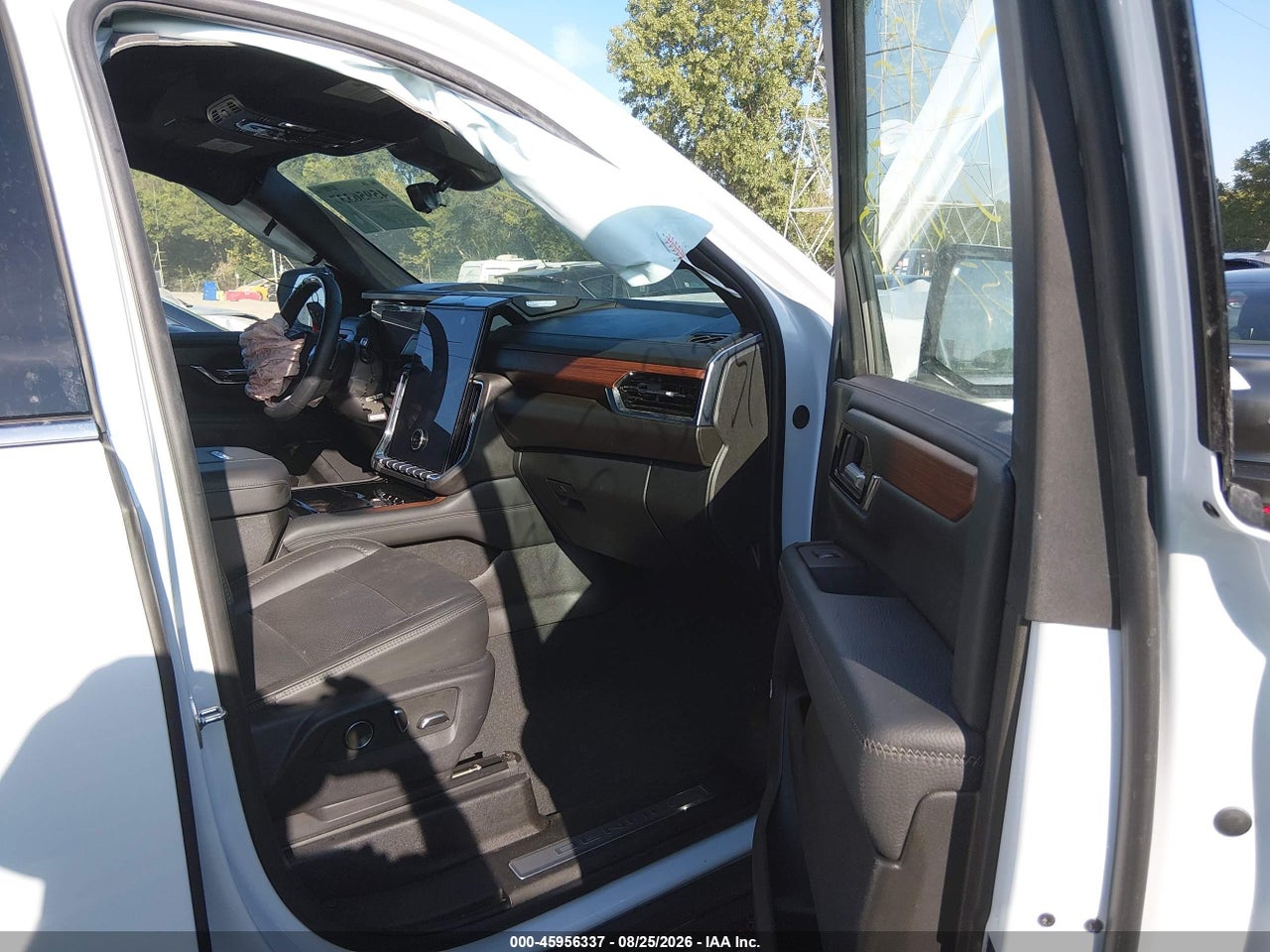 2026 GMC YUKON 4WD DENALI · 5/11