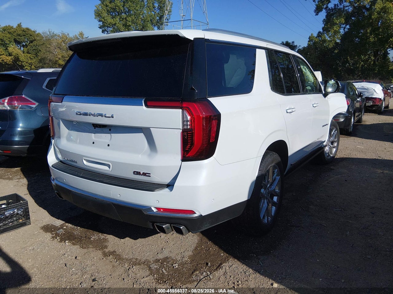 2026 GMC YUKON 4WD DENALI · 4/11