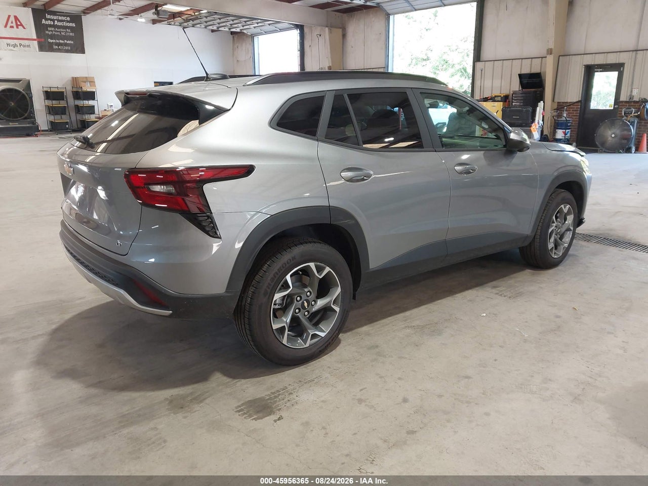 2026 CHEVROLET TRAX FWD LT · 4/11