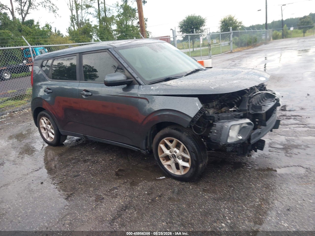 KNDJ23AU1L7****** · 2020 KIA SOUL S