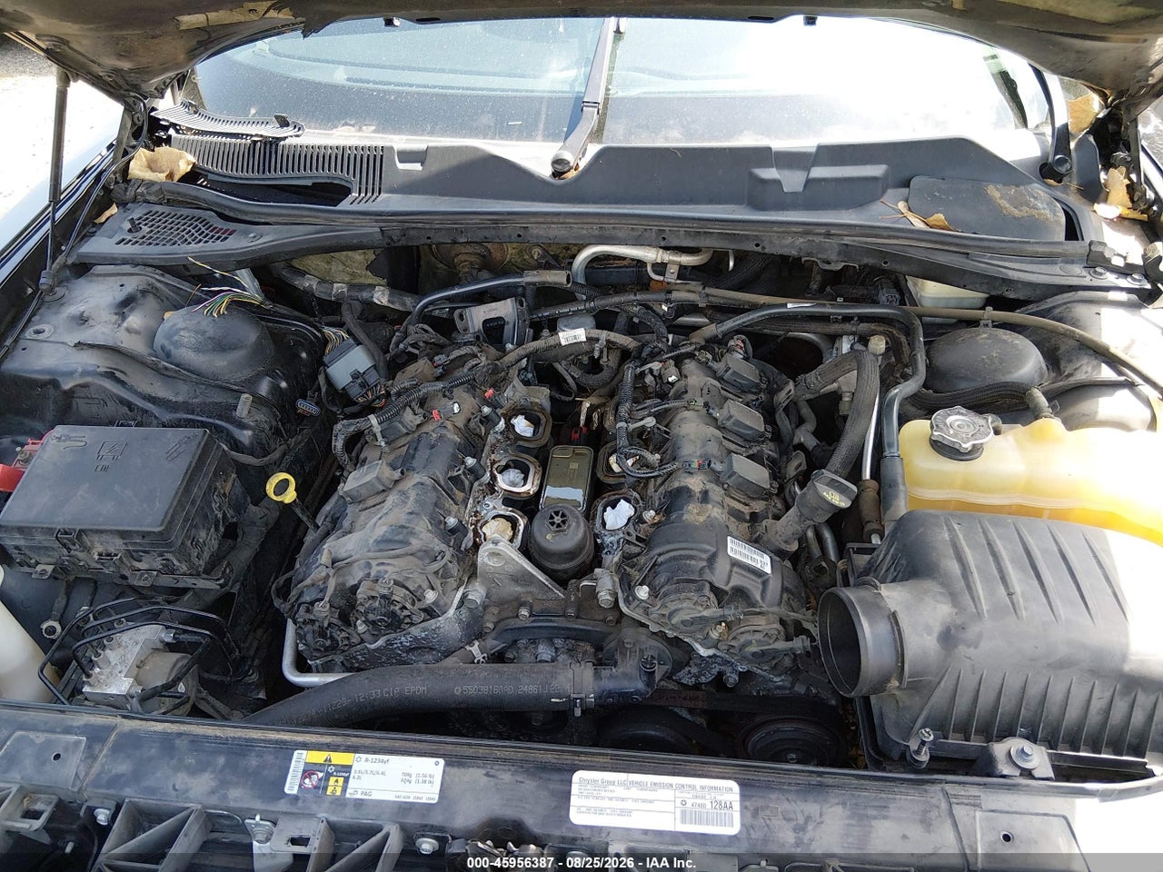 2015 DODGE CHALLENGER SXT PLUS · 6/11