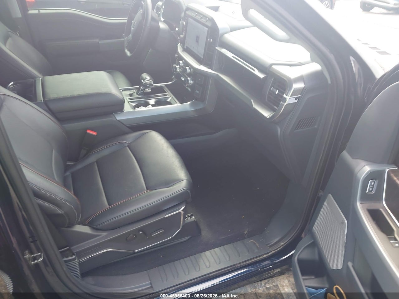 2023 FORD F-150 LARIAT · 5/11
