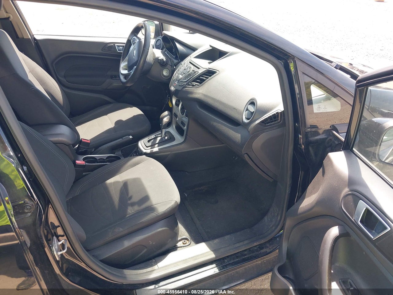 2016 FORD FIESTA SE · 5/11