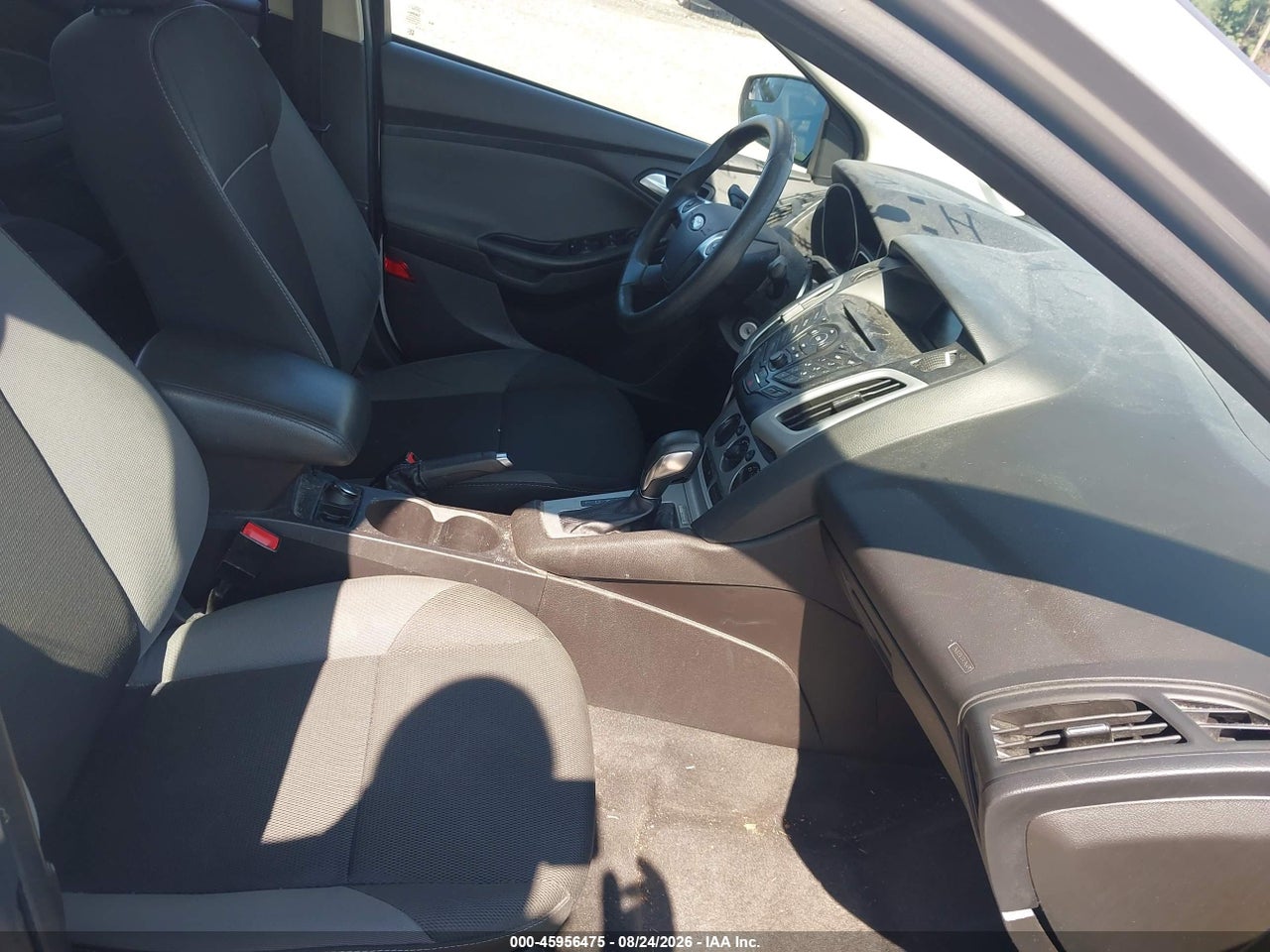 2014 FORD FOCUS SE · 5/11