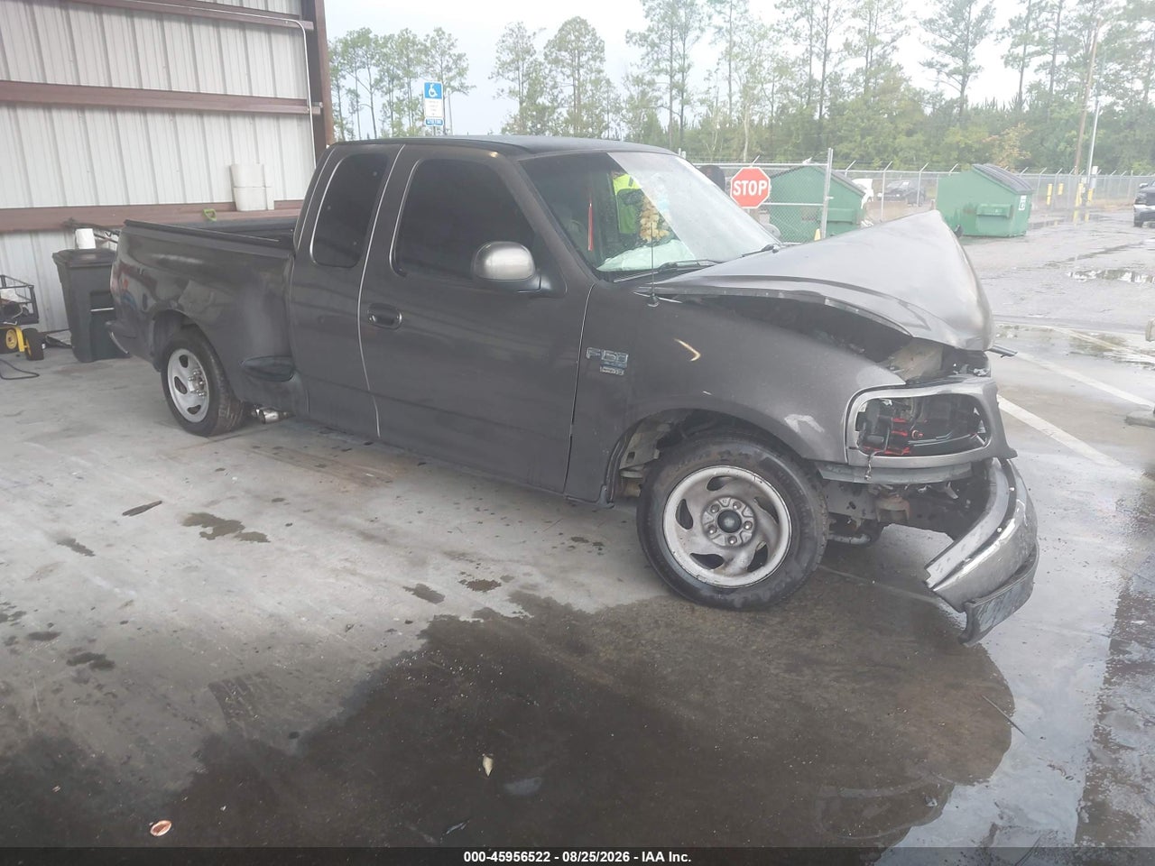 1FTRX07W52K****** · 2002 FORD F-150 LARIAT/XL/XLT