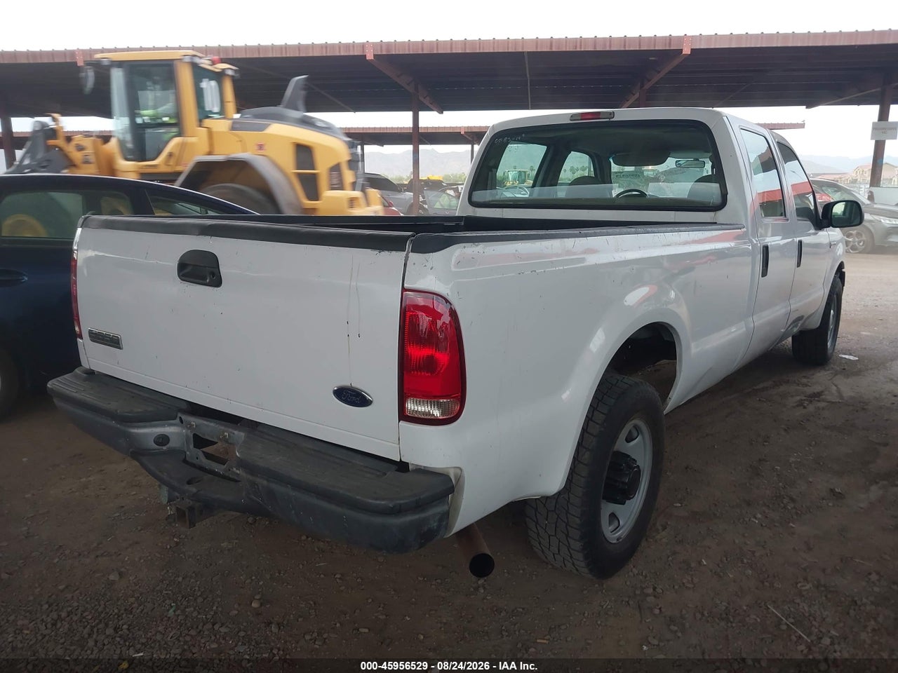 2005 FORD F-350 LARIAT/XL/XLT · 4/4