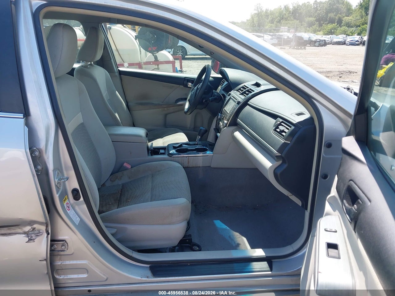 2012 TOYOTA CAMRY HYBRID XLE · 5/11