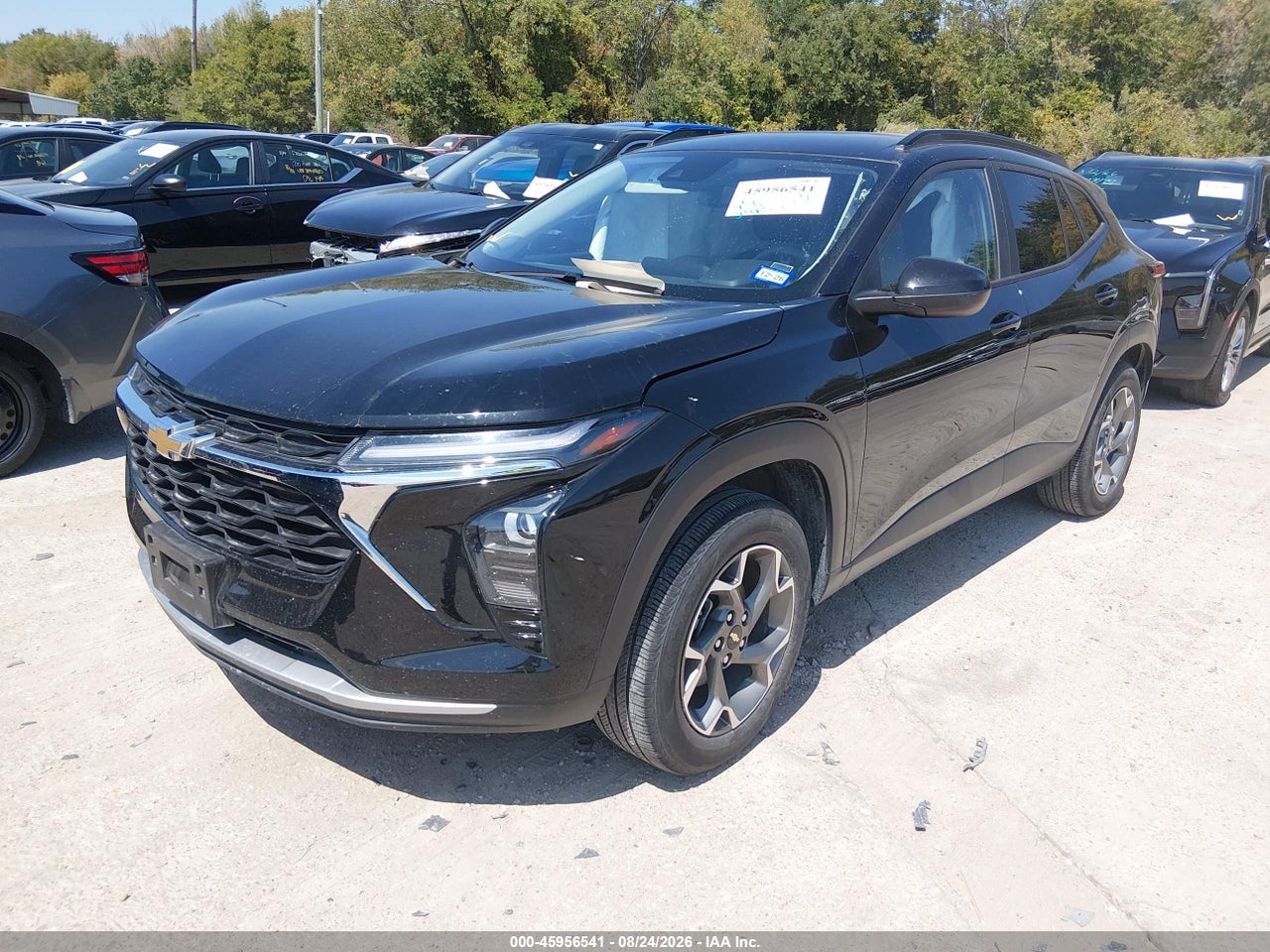 2025 CHEVROLET TRAX FWD LT · 2/11