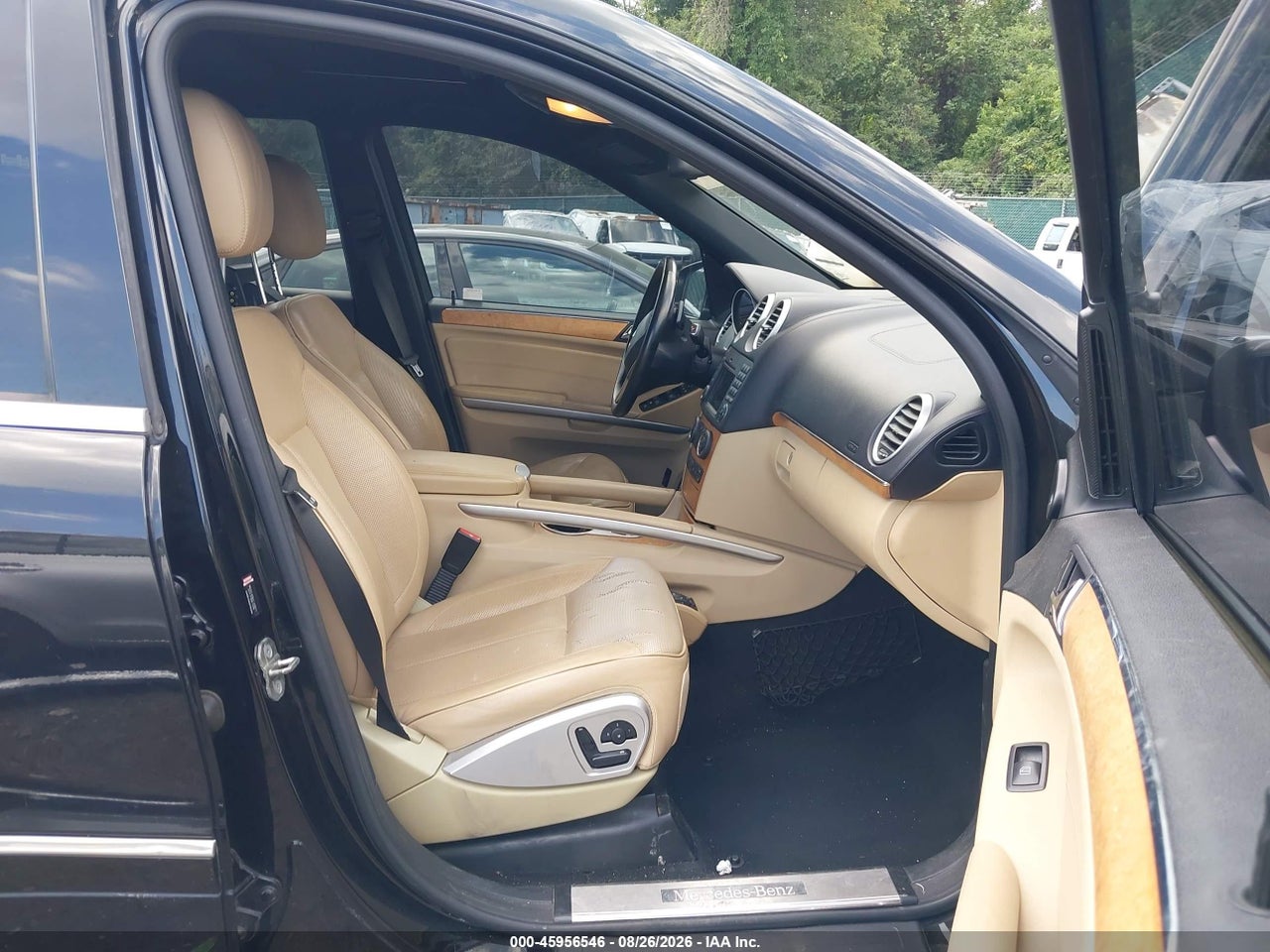 2012 MERCEDES-BENZ GL 550 4MATIC · 5/11