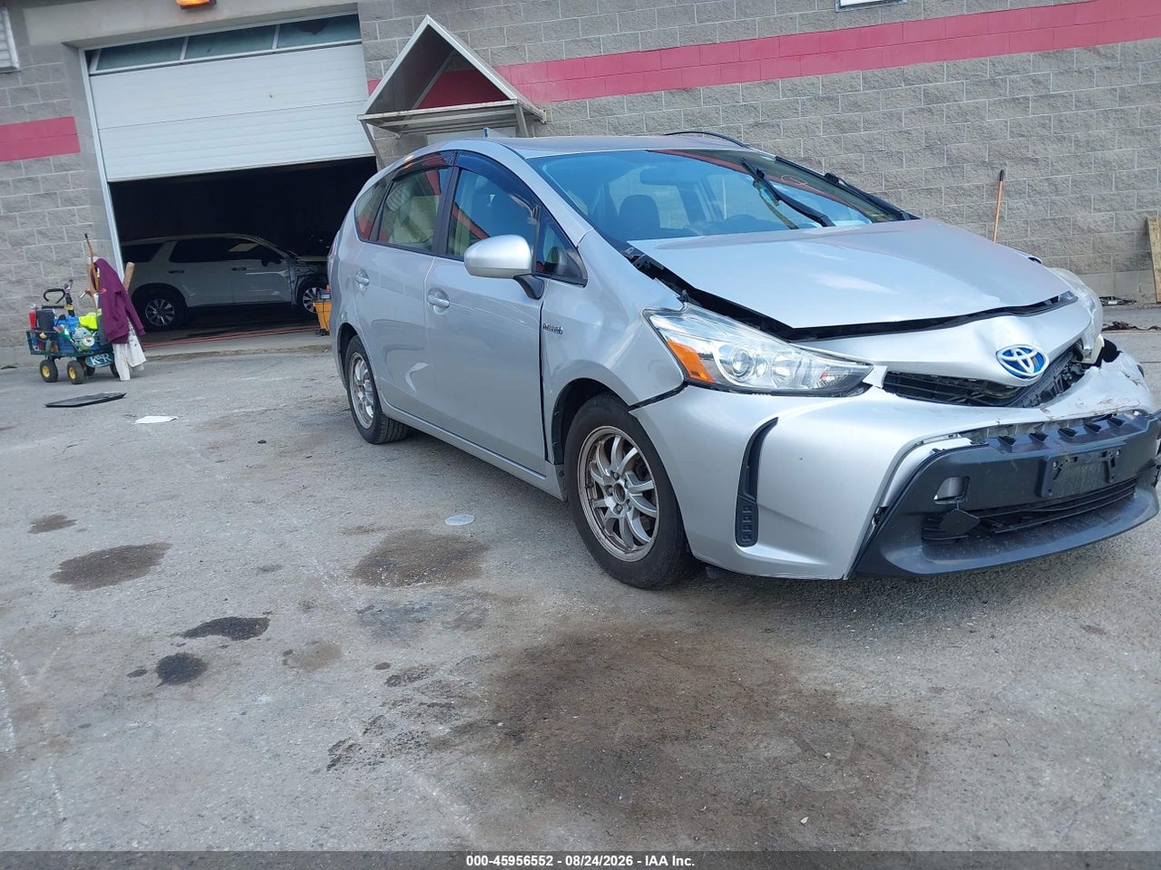 2015 TOYOTA PRIUS V TWO