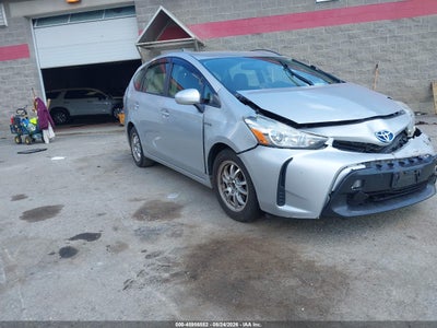 2015 TOYOTA PRIUS V TWO