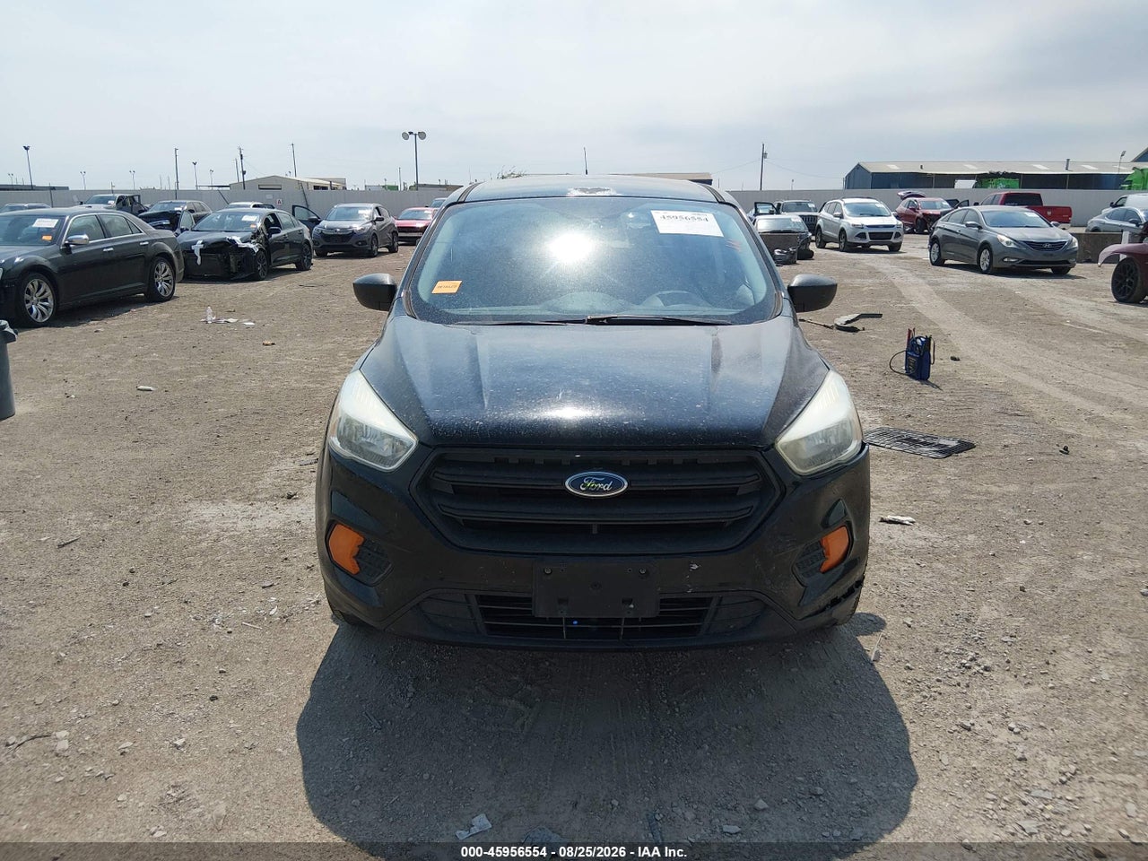 2017 FORD ESCAPE S · 6/8
