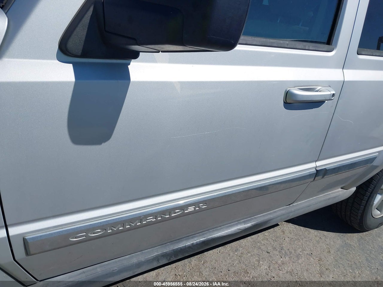 2006 JEEP COMMANDER LIMITED · 6/11