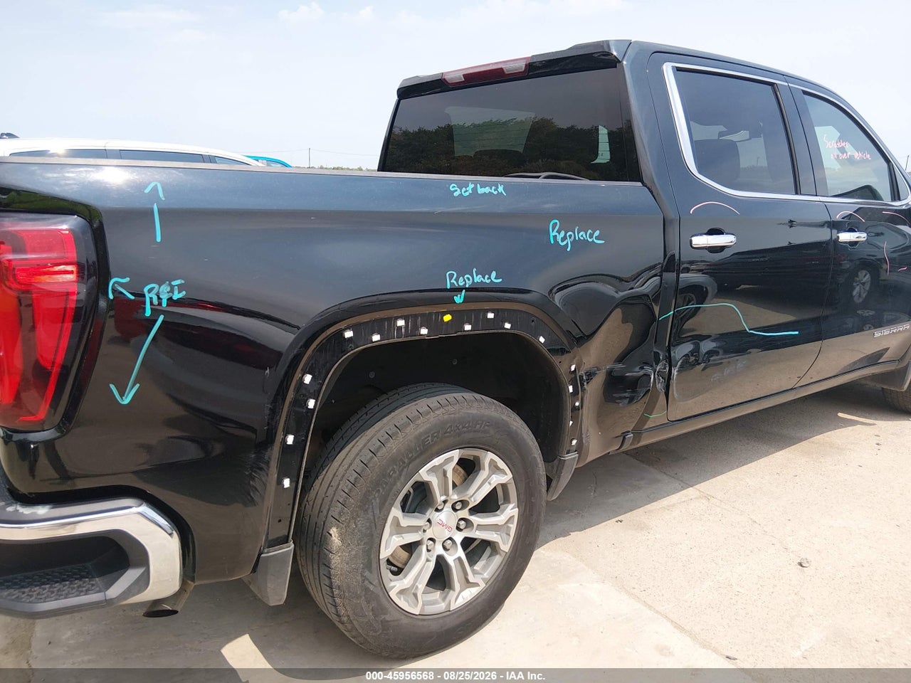 2025 GMC SIERRA 1500 2WD  SHORT BOX SLT · 6/11