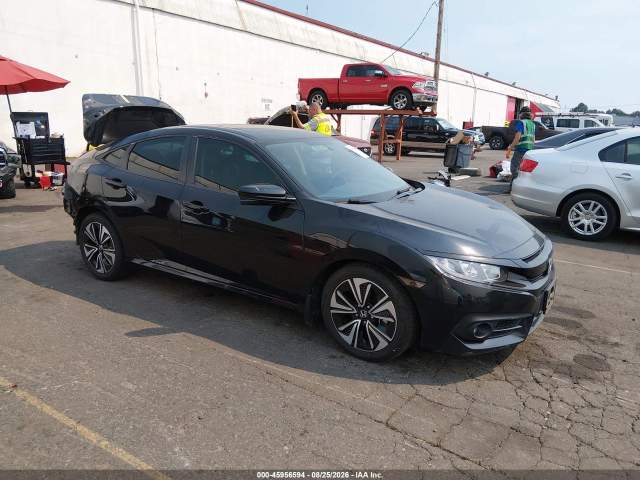 JHMFC1F36JX****** · 2018 HONDA CIVIC EX-T
