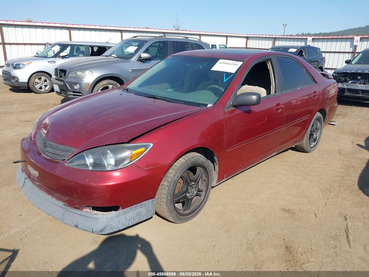 2002 TOYOTA CAMRY LE · 2/11
