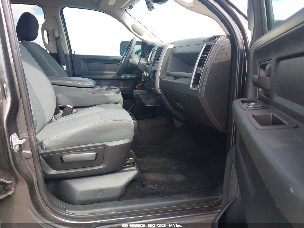 2015 RAM 1500 EXPRESS · 5/11