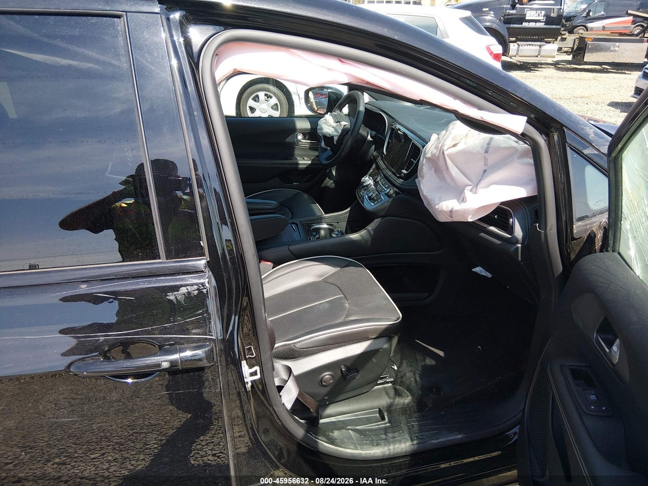2C4RC1GG6VR****** · 2027 CHRYSLER PACIFICA · 5/10