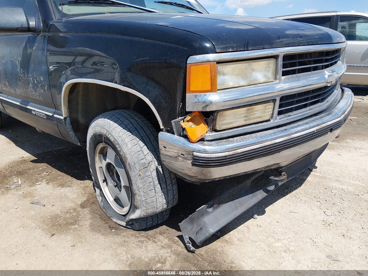 1998 CHEVROLET SUBURBAN 1500 · 6/11