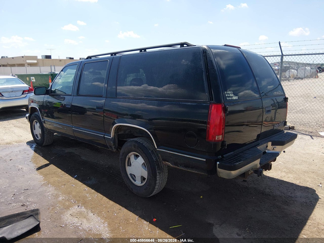 1998 CHEVROLET SUBURBAN 1500 · 3/11
