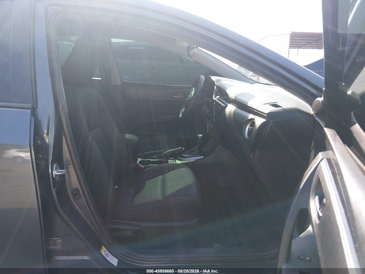 2019 TOYOTA COROLLA LE · 5/11