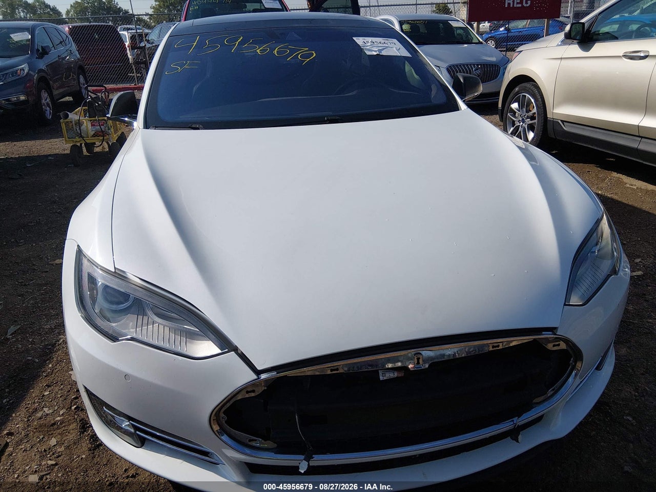 2015 TESLA MODEL S 85D/P85D · 6/10
