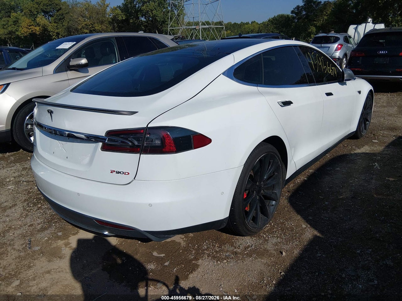 2015 TESLA MODEL S 85D/P85D · 4/10