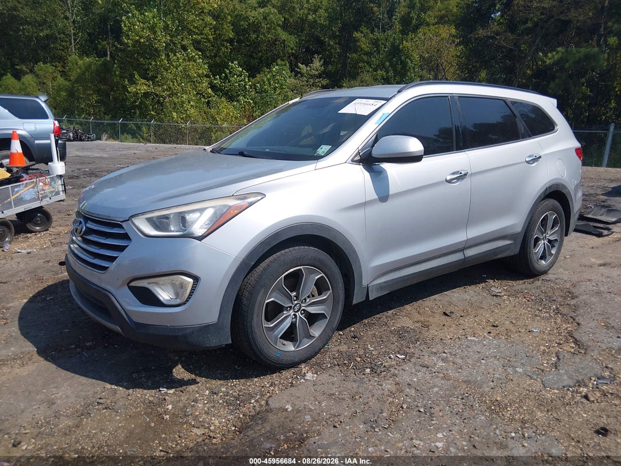 2016 HYUNDAI SANTA FE SE · 2/11