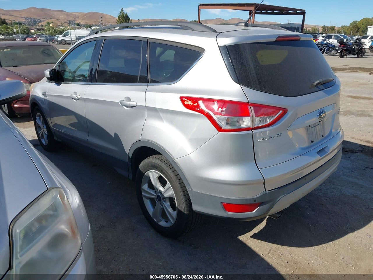 2015 FORD ESCAPE SE · 3/11
