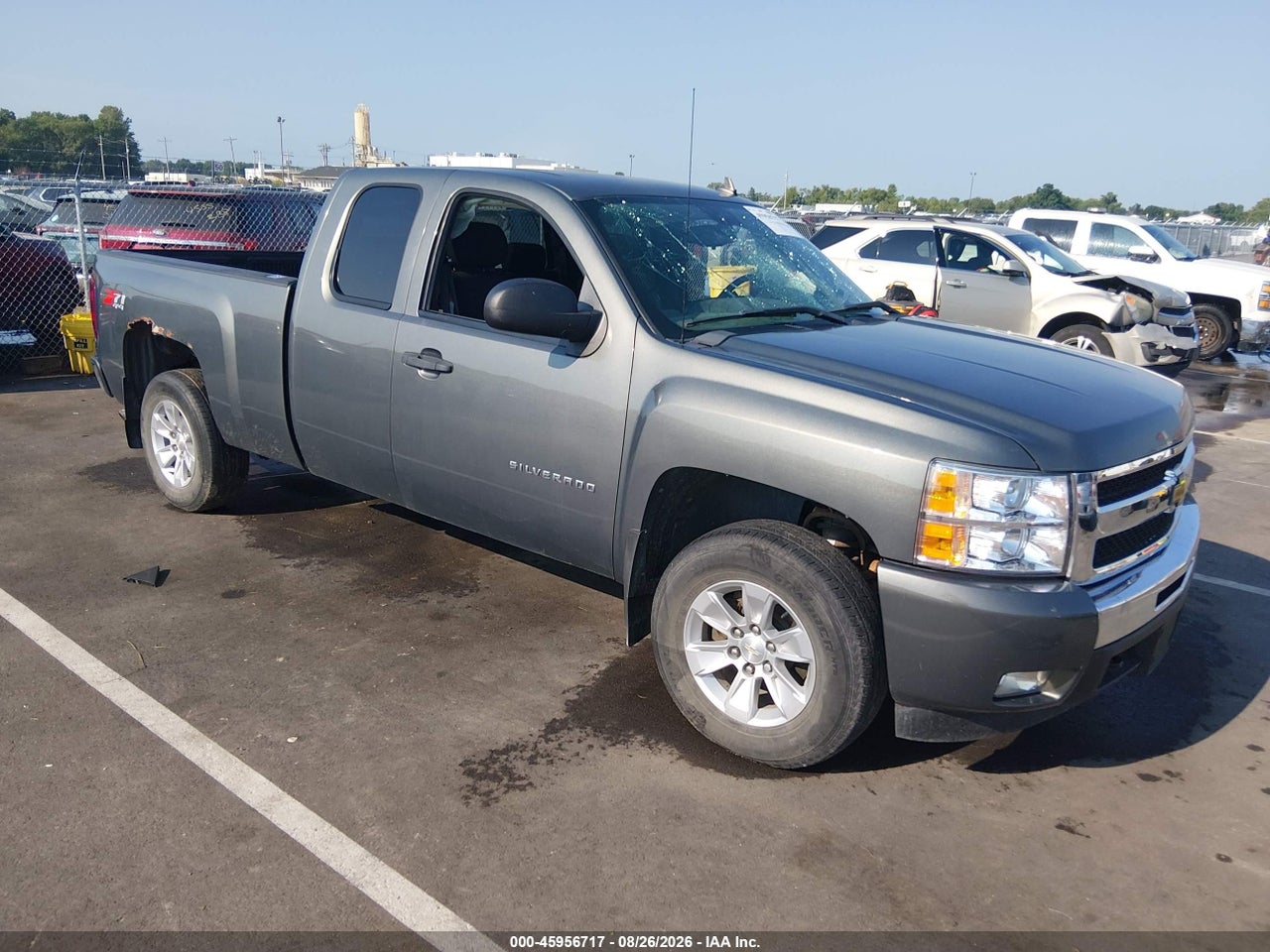 1GCRKSE37BZ****** · 2011 CHEVROLET SILVERADO 1500 LT
