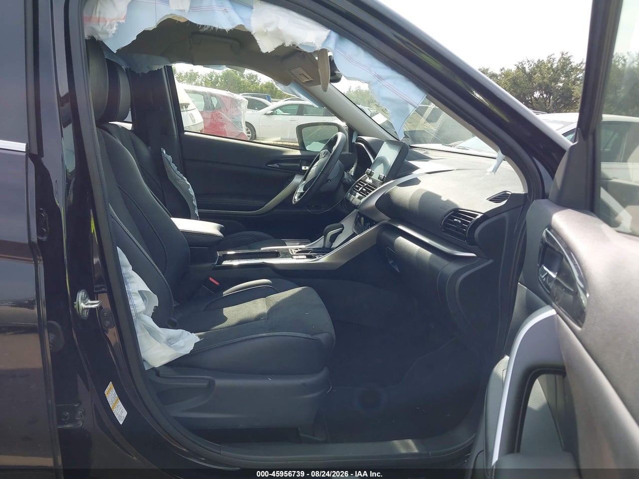 2026 MITSUBISHI ECLIPSE CROSS · 5/11