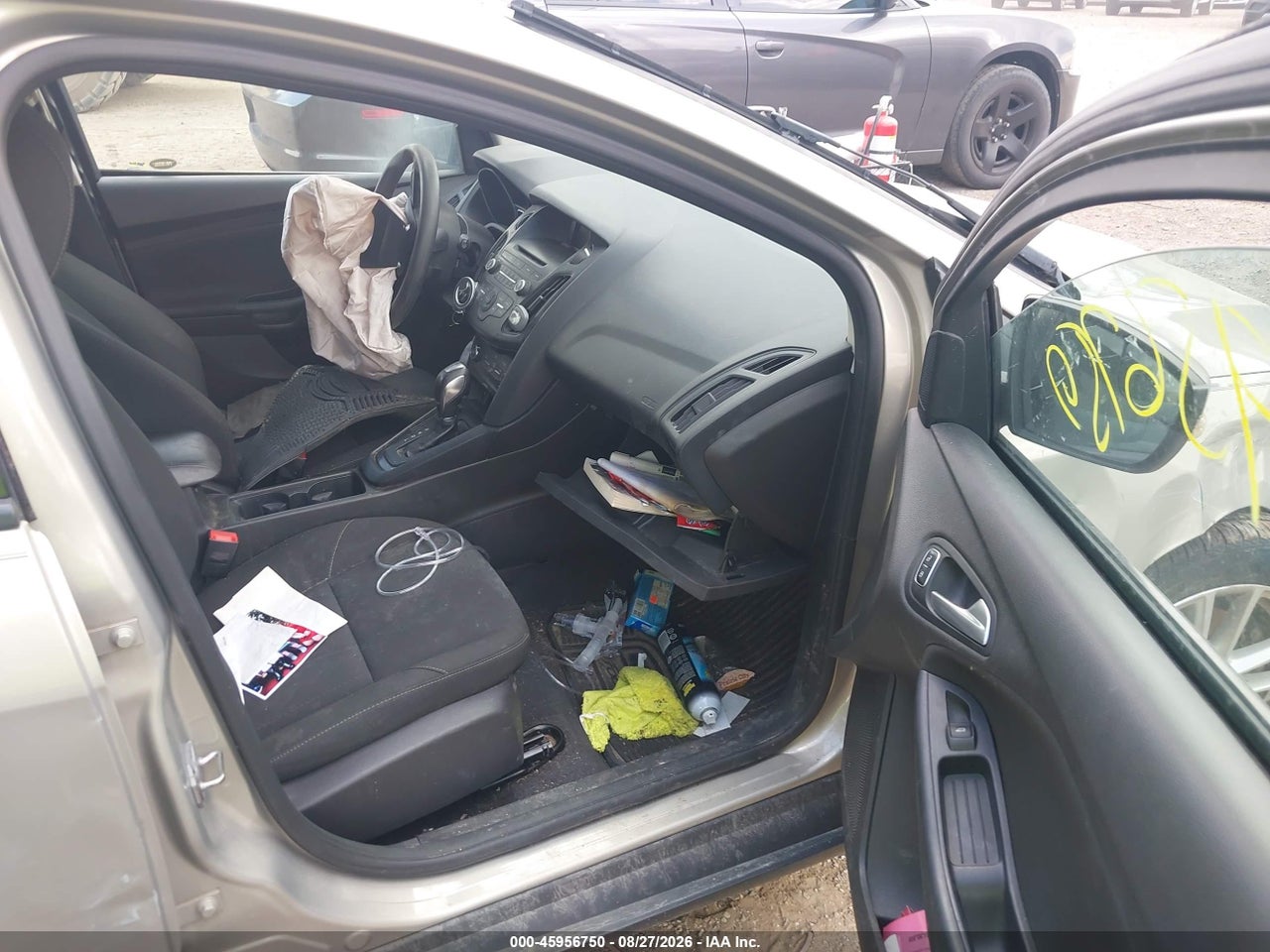2016 FORD FOCUS SE · 5/8
